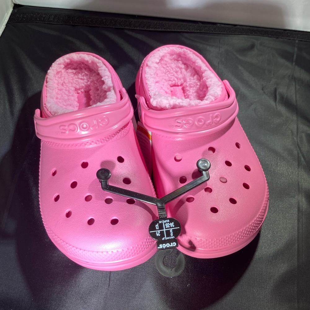 Pink Fur Lined CROCS, size C 11-BNWT